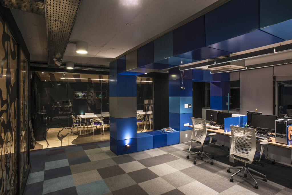 Sebastian Martinez Nicolas Rudolph IRONHIDE OFFICE-0042