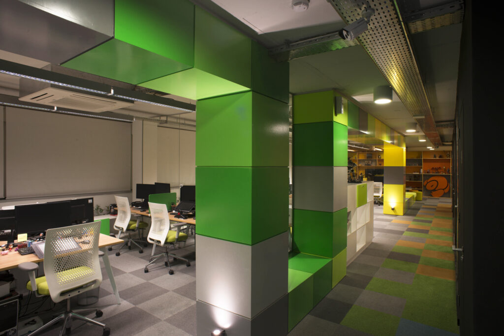 Sebastian Martinez Nicolas Rudolph IRONHIDE OFFICE-9936